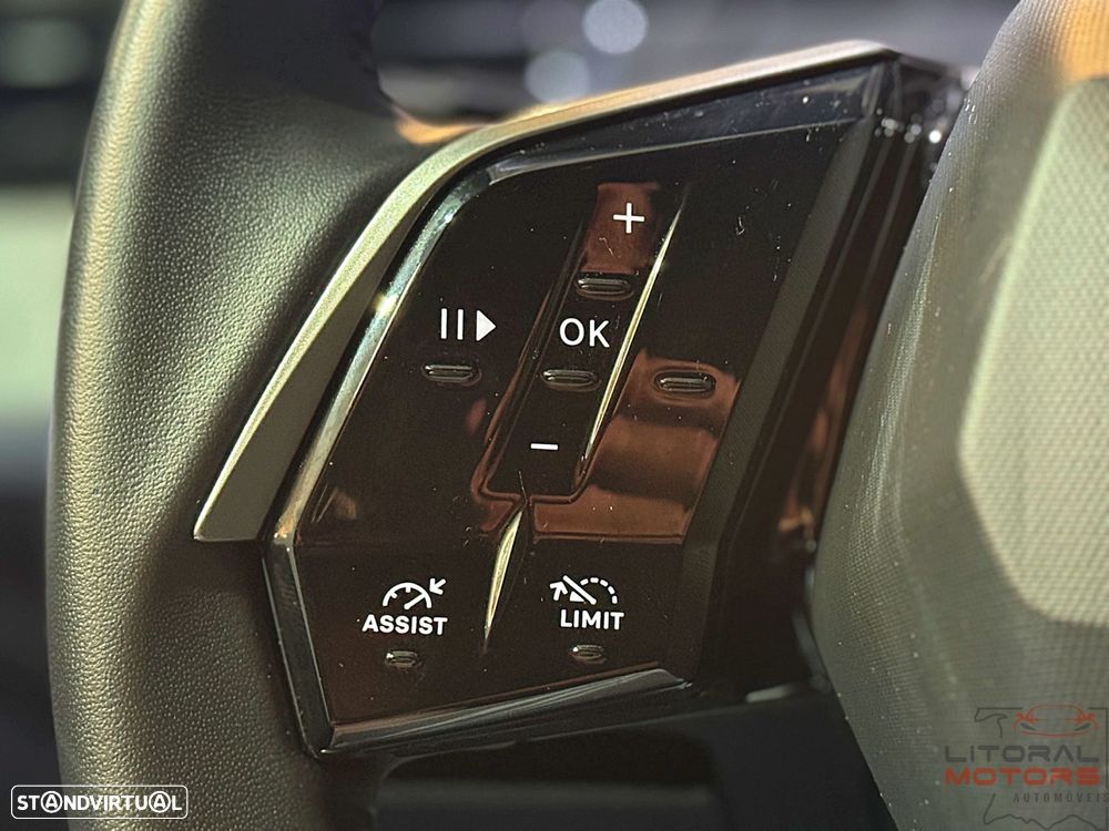 Peugeot 3008 1.2 Hybrid Allure e-DCS6 - 23