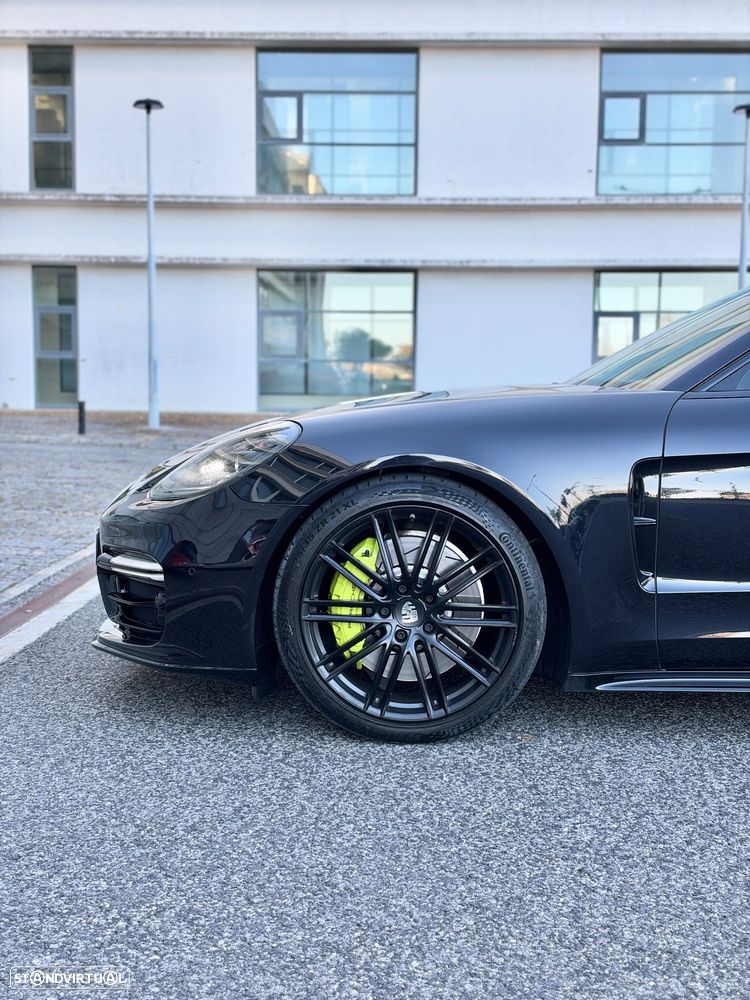 Porsche Panamera - 8