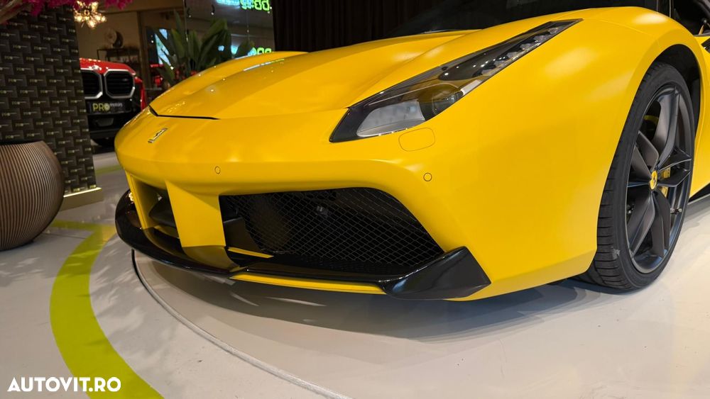 Ferrari 488 GTB - 11