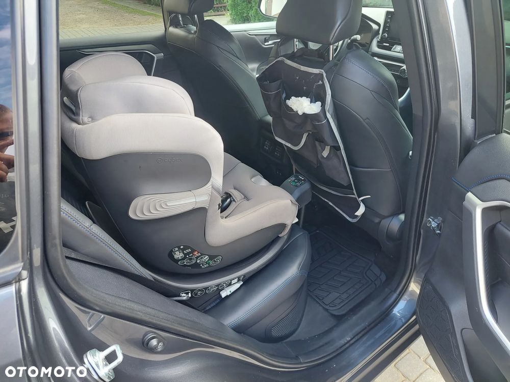 Toyota RAV4 - 11