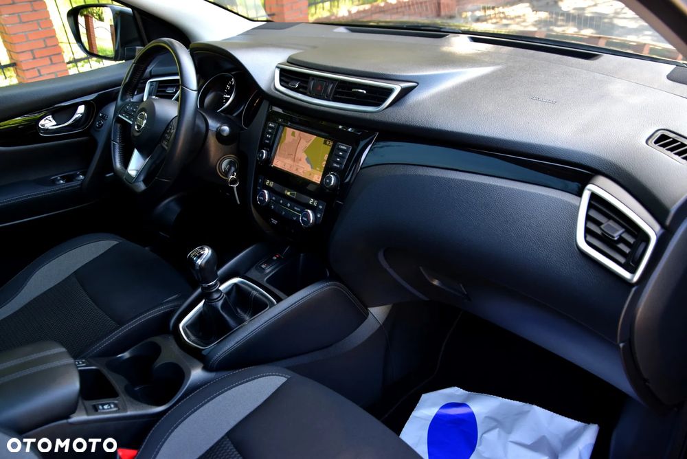 Nissan Qashqai 1.3 DIG-T Tekna - 21