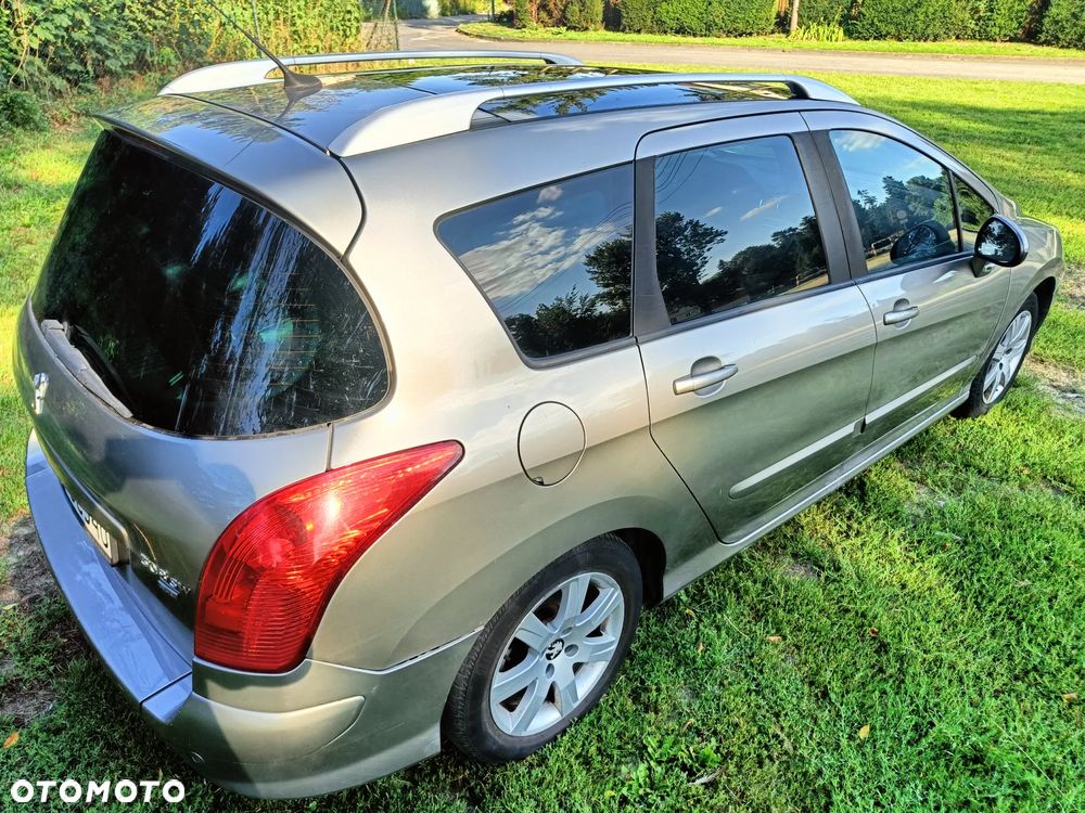 Peugeot 308 2011 photo 4