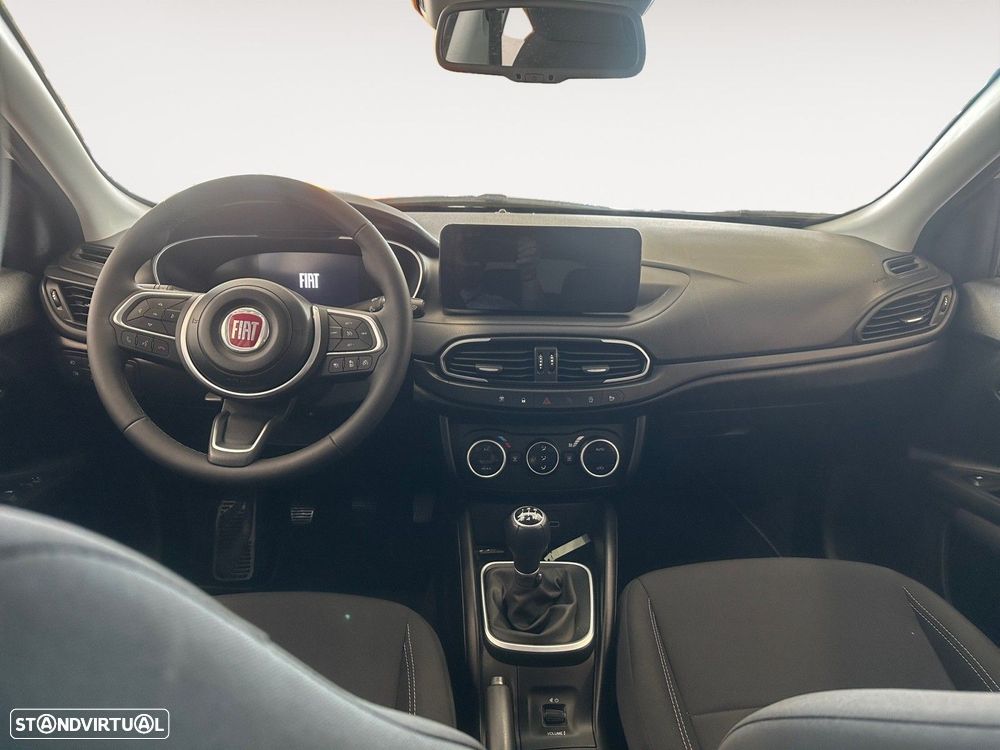 Fiat Tipo Station Wagon 1.0 GSE T3 — fotografia 11