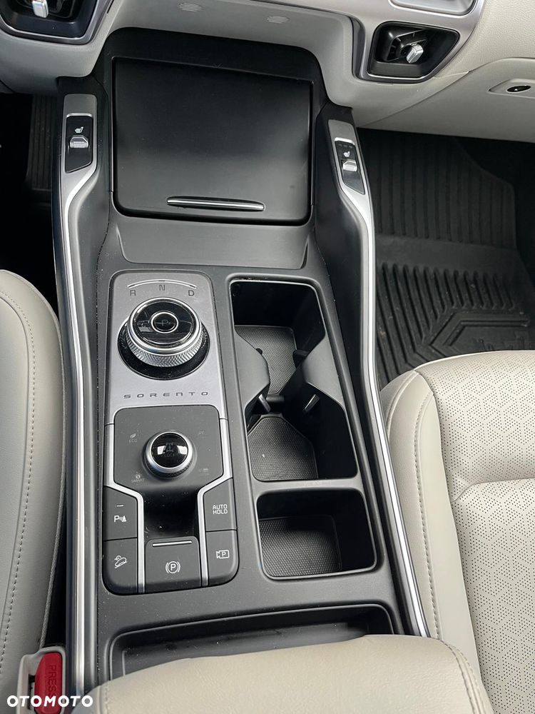Kia Sorento - 23