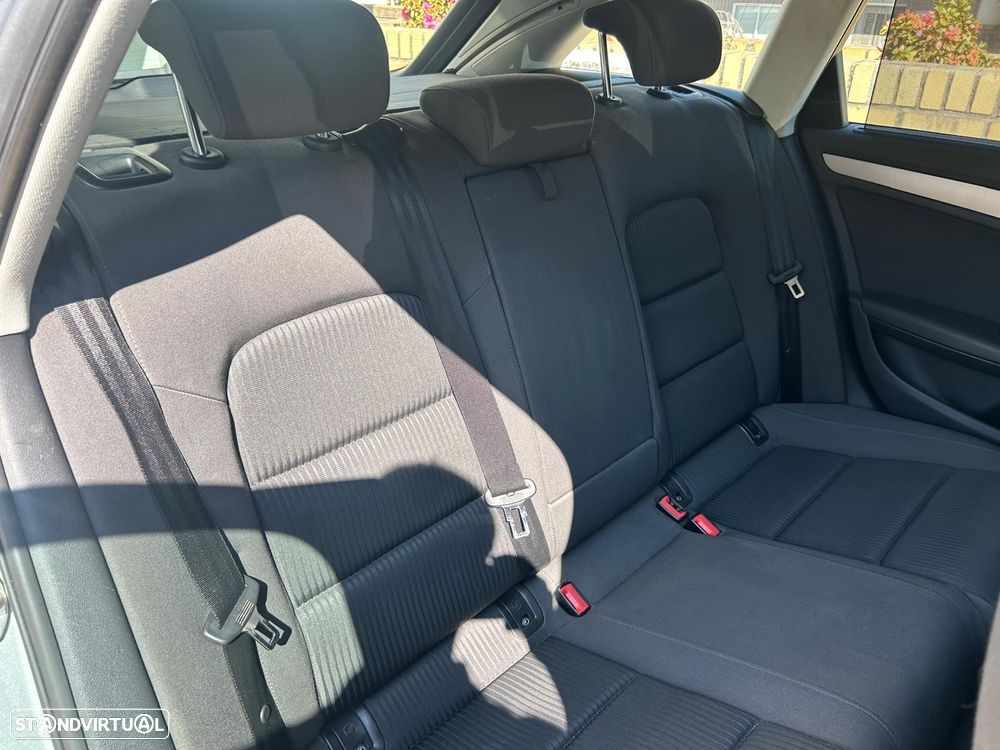Audi A4 Avant 2.0 TDI e DPF Attraction - 25
