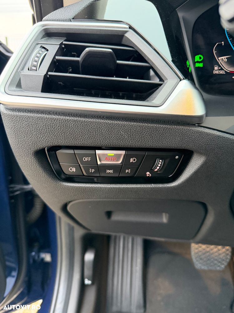 BMW Seria 3 320d Aut. Advantage - 25