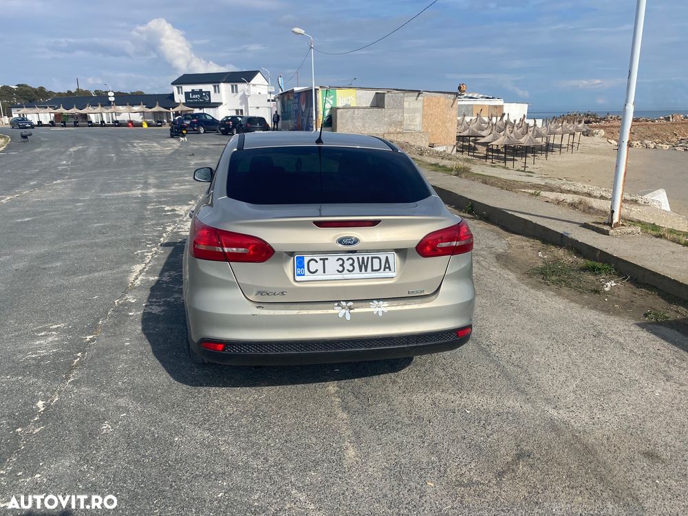 Ford Focus 1.0 EcoBoost Start Stop Titanium - 4