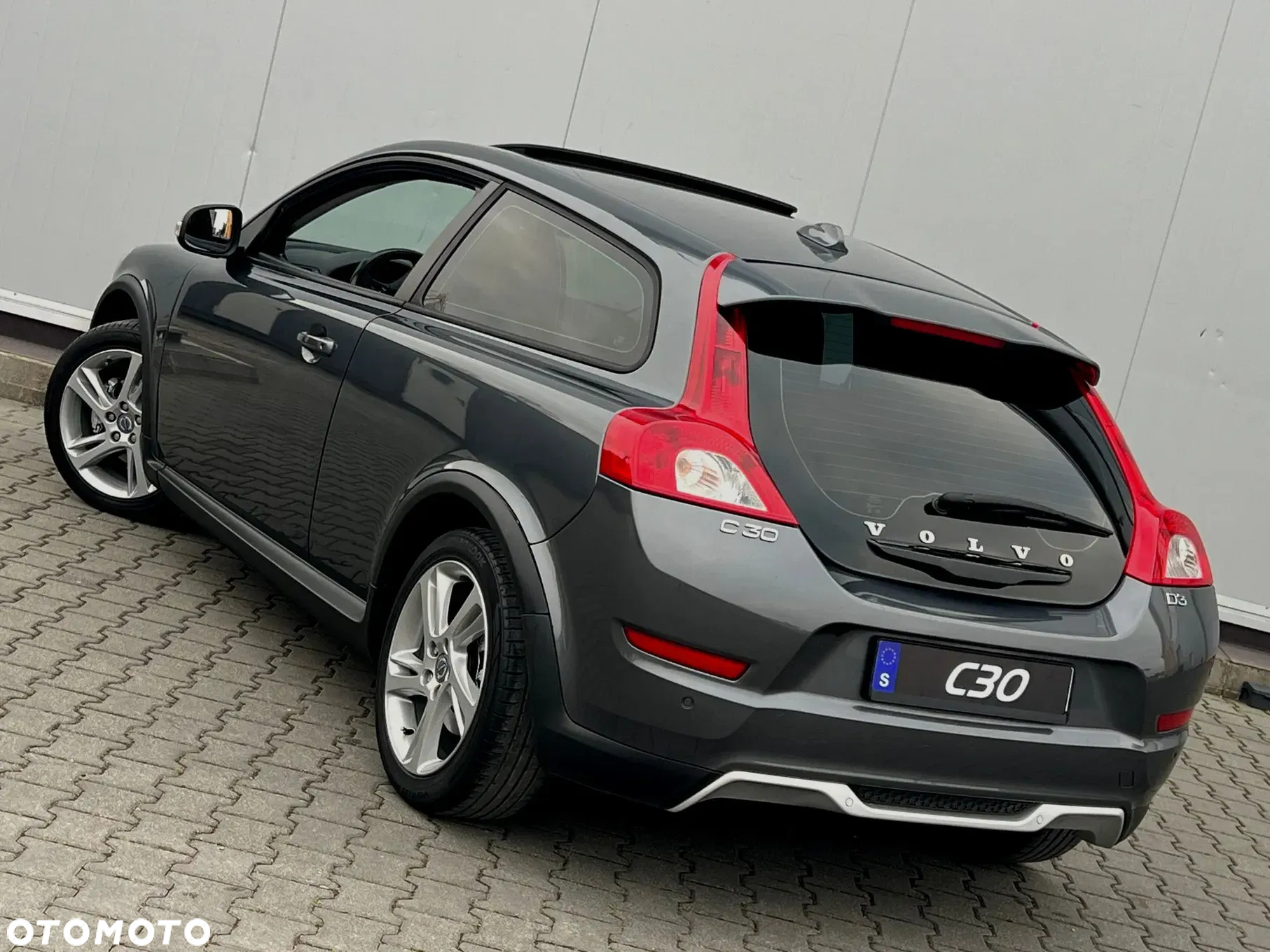 Volvo C30 D3 R-Design - 7