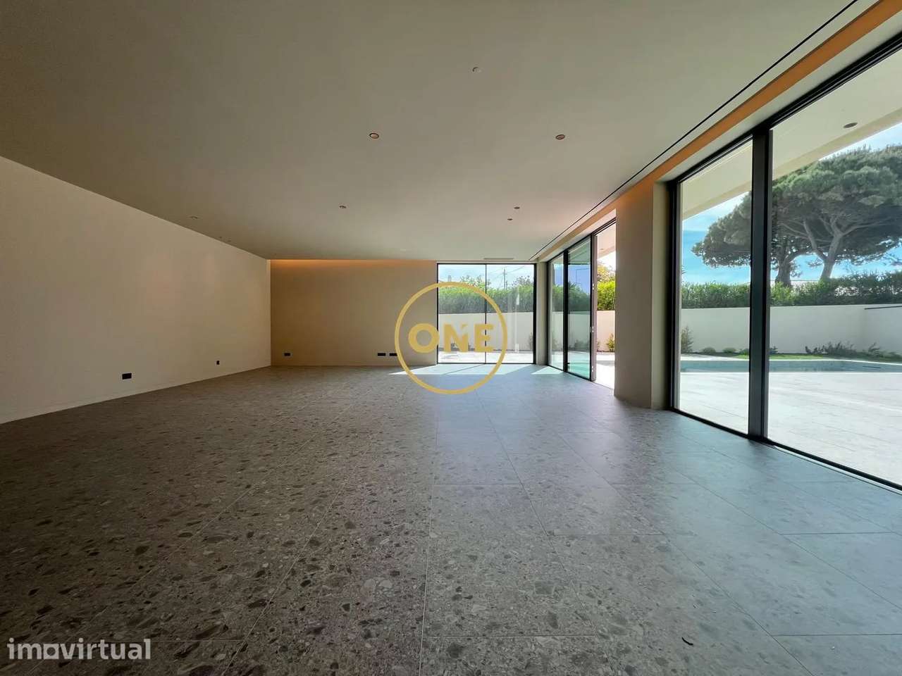 Moradia T5 com piscina, contemporânea e sofisticada em Cascais - Birre - Grande imagem: 3/29
