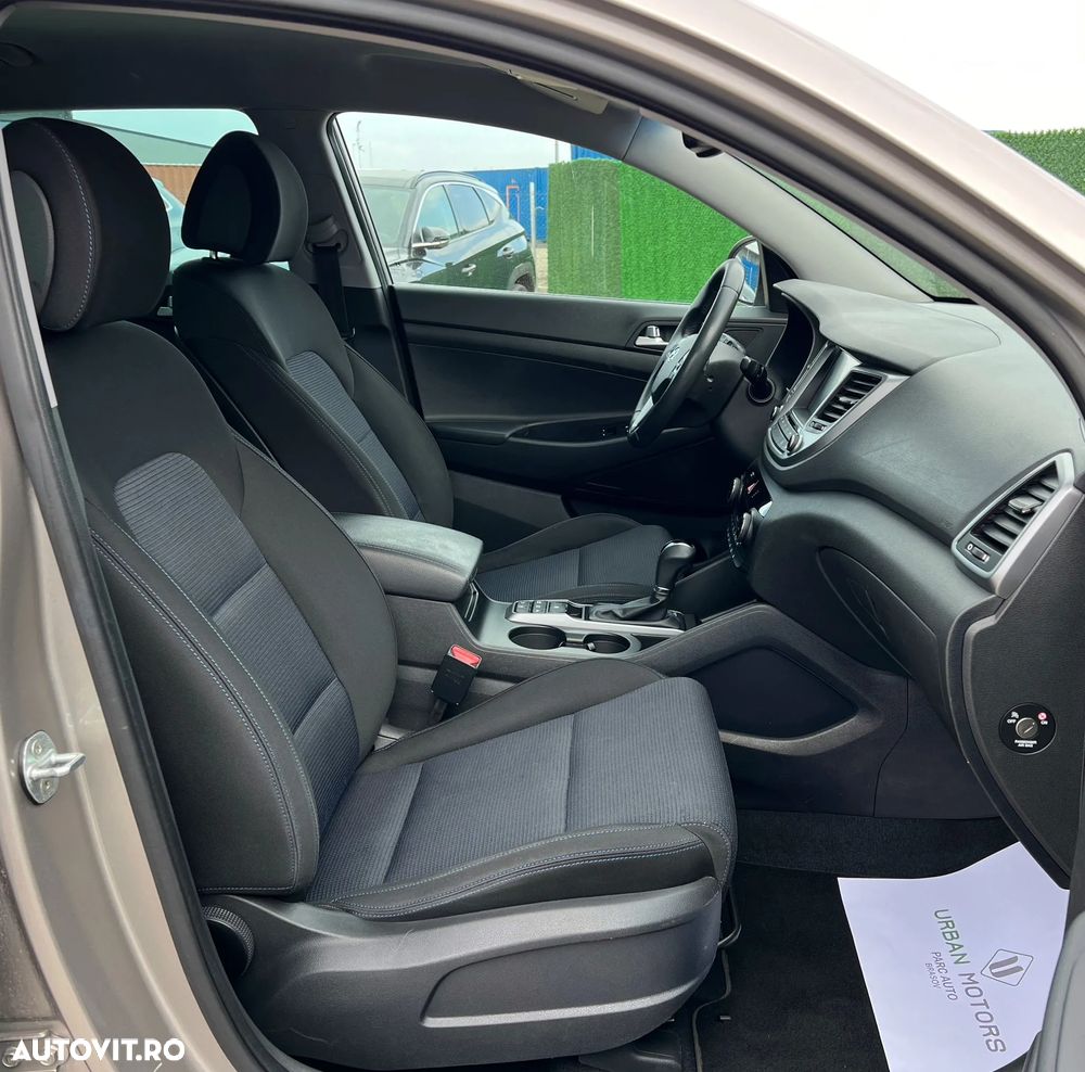 Hyundai Tucson blue 1.7 CRDi 2WD DCT Premium - 14