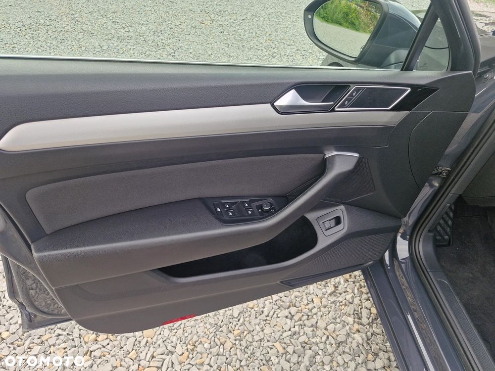 Volkswagen Passat 2.0 TDI BMT Comfortline DSG - 14