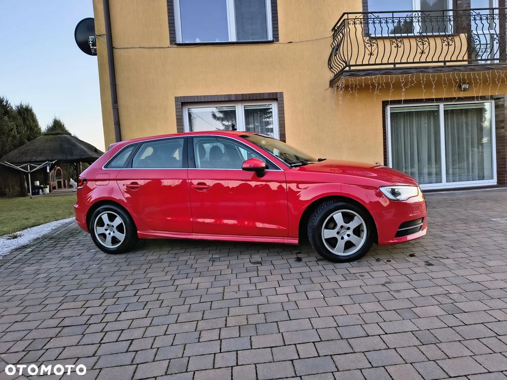 Audi A3 Sportback - 4