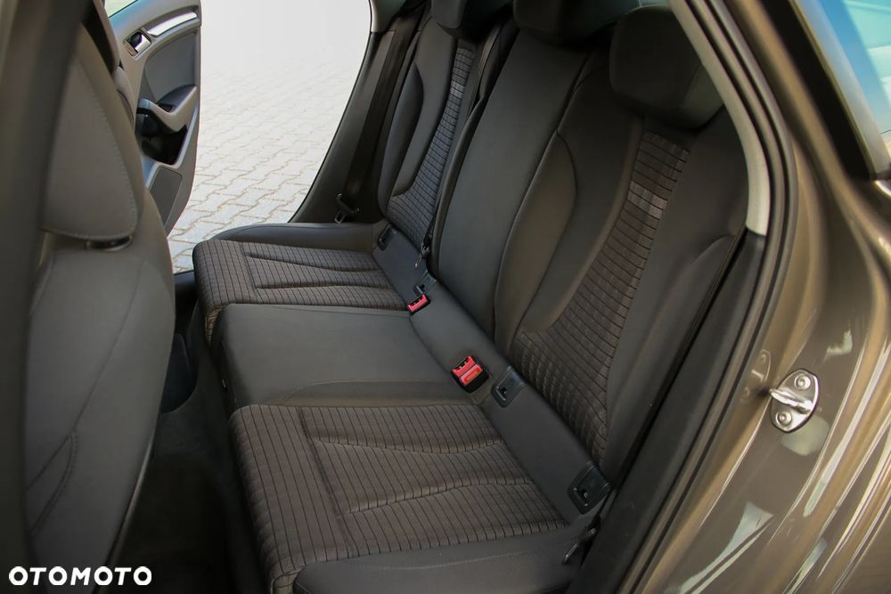 Audi A3 Sportback 1.4 TFSI Attraction - 29