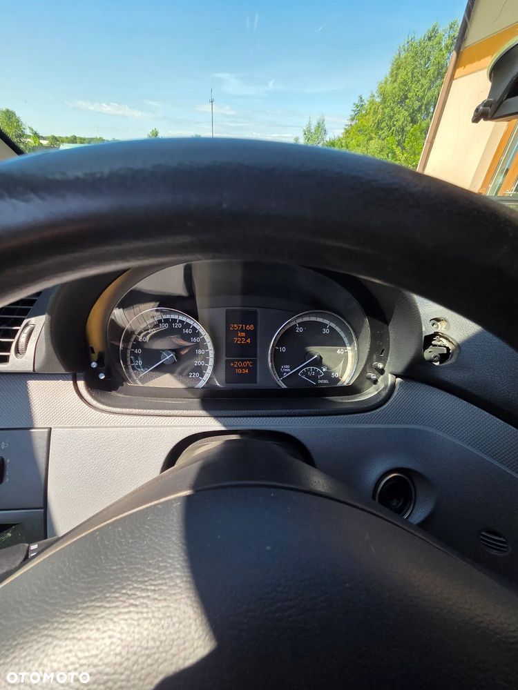 Mercedes-Benz Vito - 5