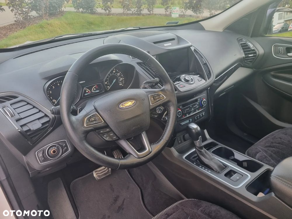 Ford Escape 2.0 EcoBoost AWD Titanium - 10