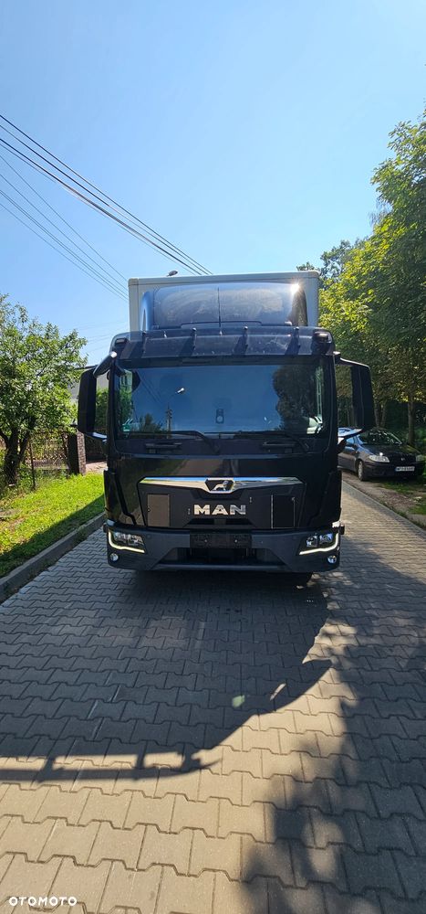 MAN TGL 12 250 z 2021r kontener 20pal winda Euro6 - 9
