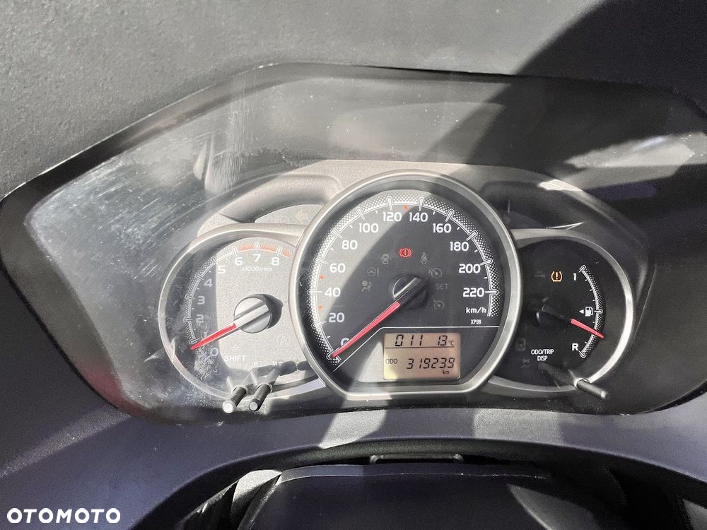 Toyota Yaris 1.33 Active EU6 - 6