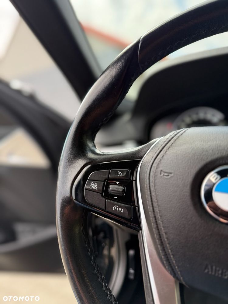BMW Seria 5 - 30