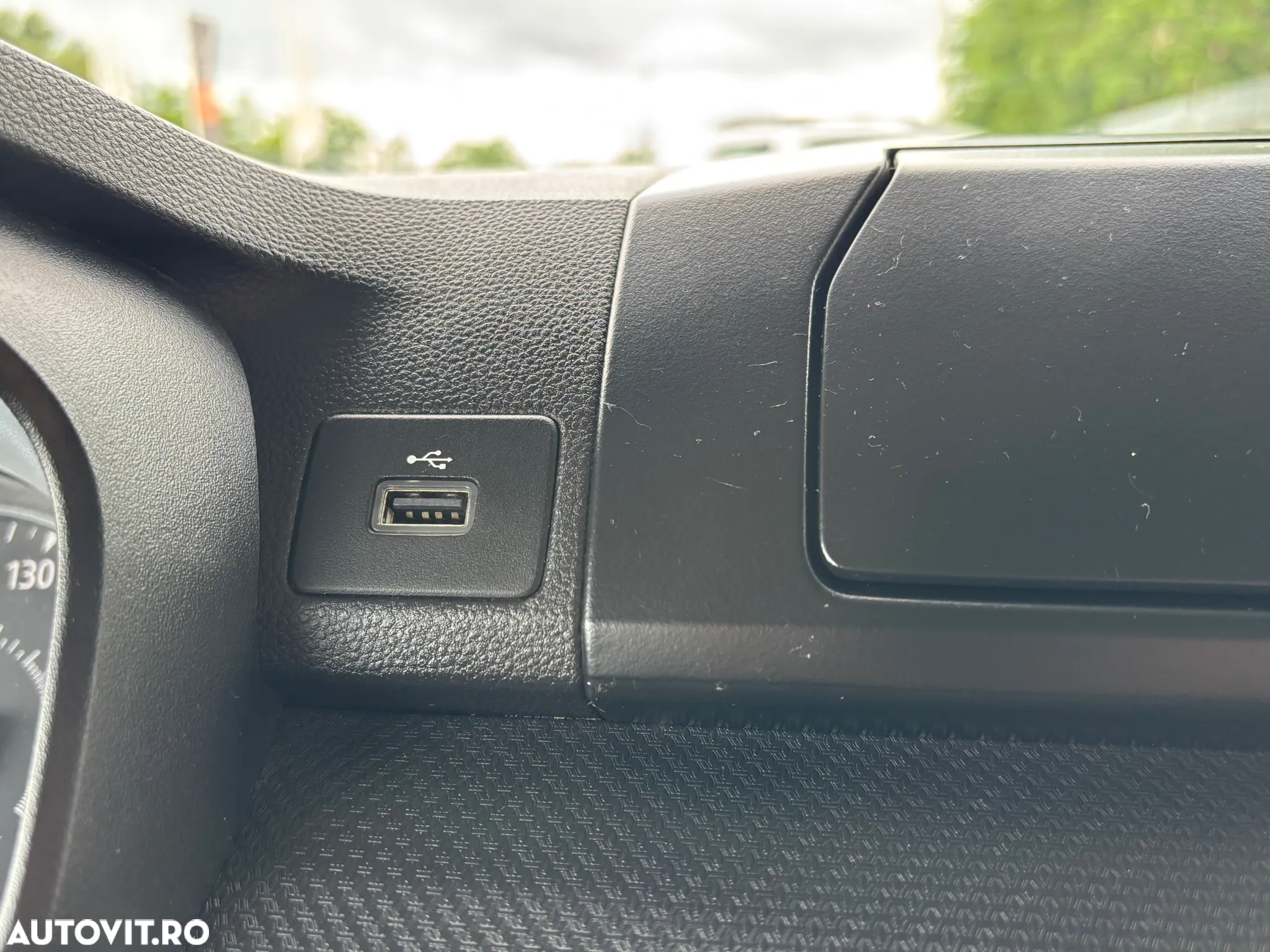 Dacia Logan TCe 90 Essential - 15