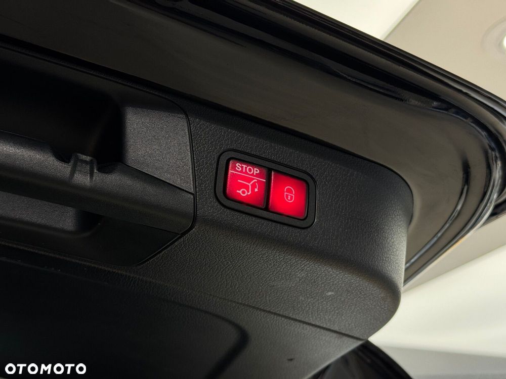 Mercedes-Benz GLB 200 AMG Line 7G-DCT - 18