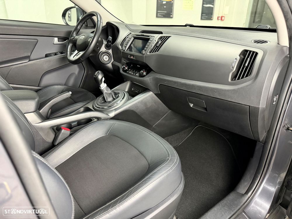 Kia Sportage 1.7 CRDI ISG Prime - 23