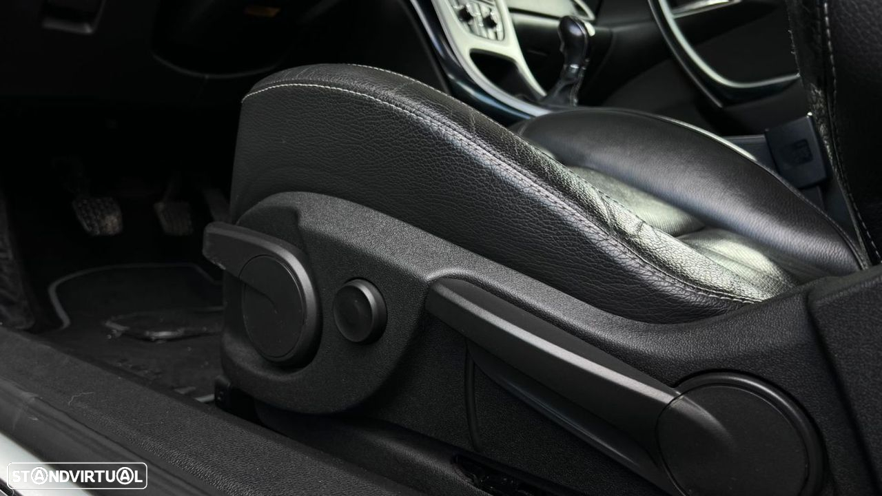 Opel Astra GTC 1.4 Turbo (ecoFLEX) S&S - 31