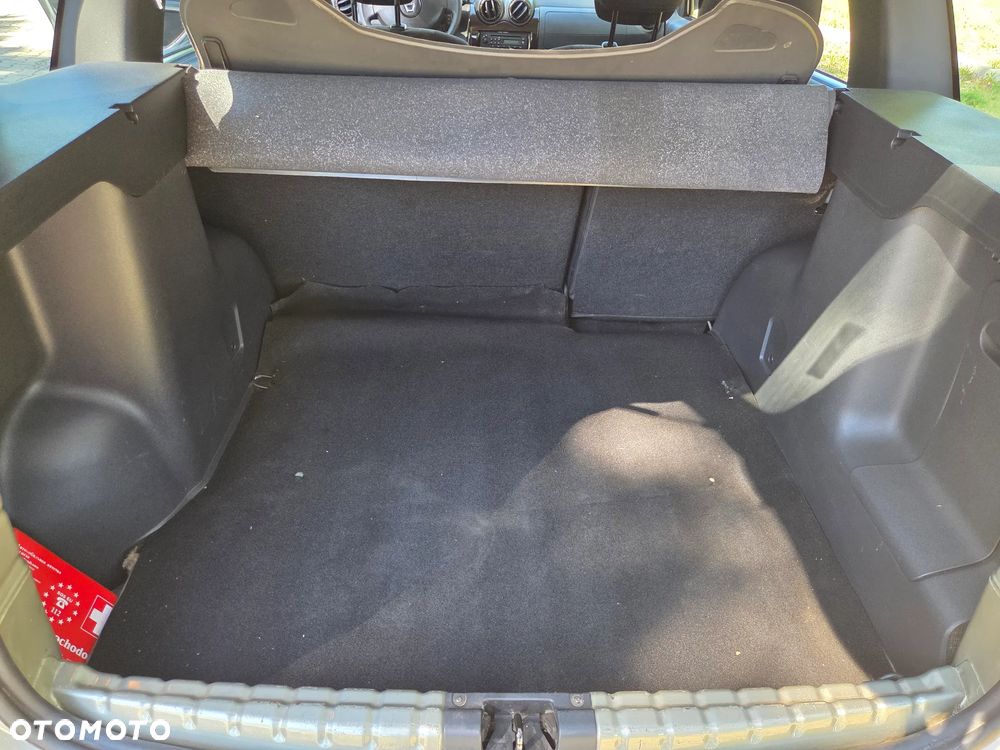 Dacia Duster 1.6 - 9