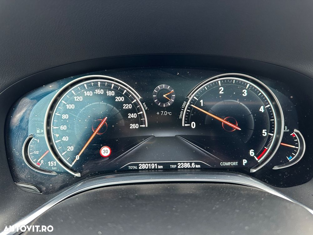 BMW Seria 7 730d xDrive - 13