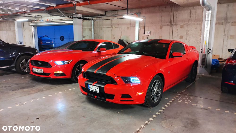 Ford Mustang 3.7 V6 Premium - 3