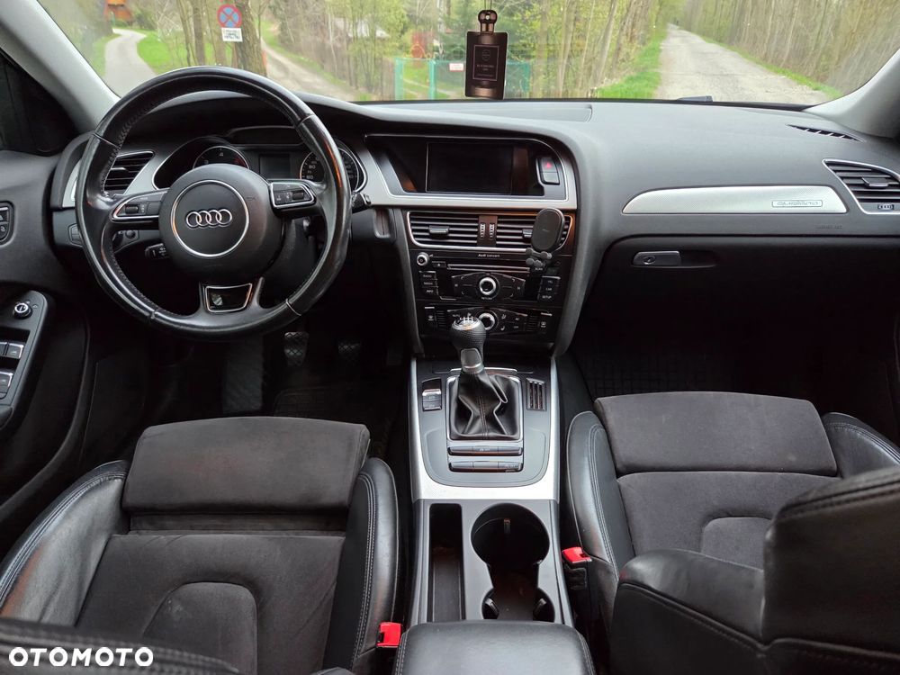 Audi A4 Avant 2.0 TDI DPF quattro S line Sportpaket - 14