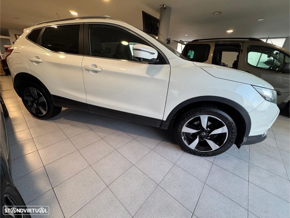 Nissan Qashqai 1.2 DIG-T N-Vision Xtronic - 10
