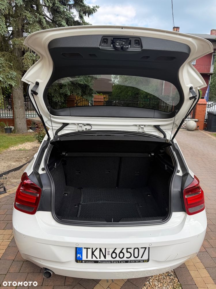 BMW Seria 1 120d Sport Line - 25