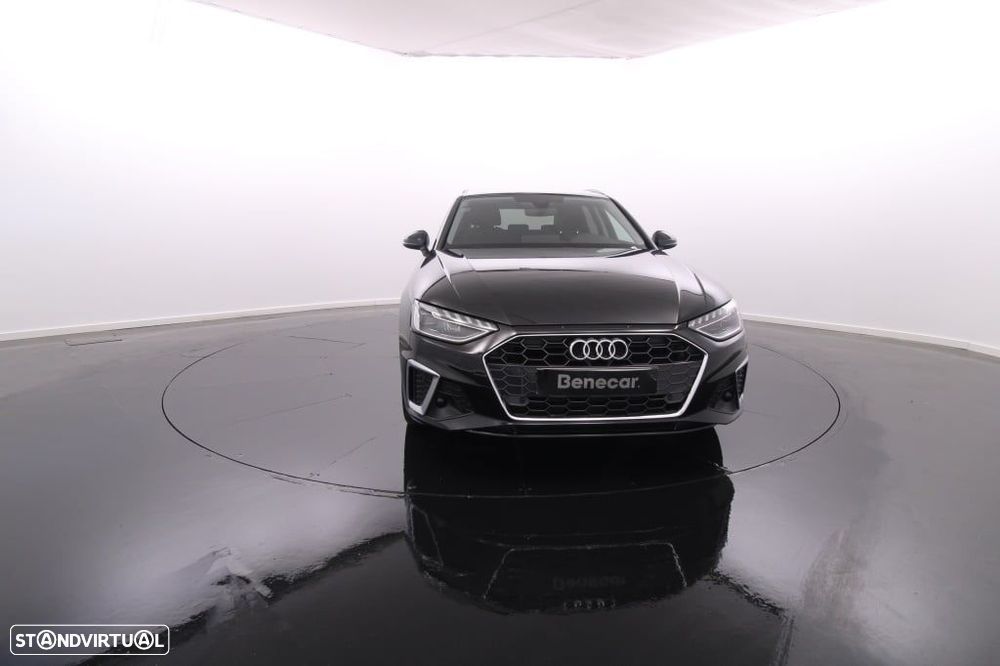 Audi A4 Avant - 13