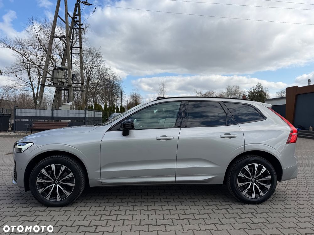 Volvo XC 60 B4 D Plus Dark - 10