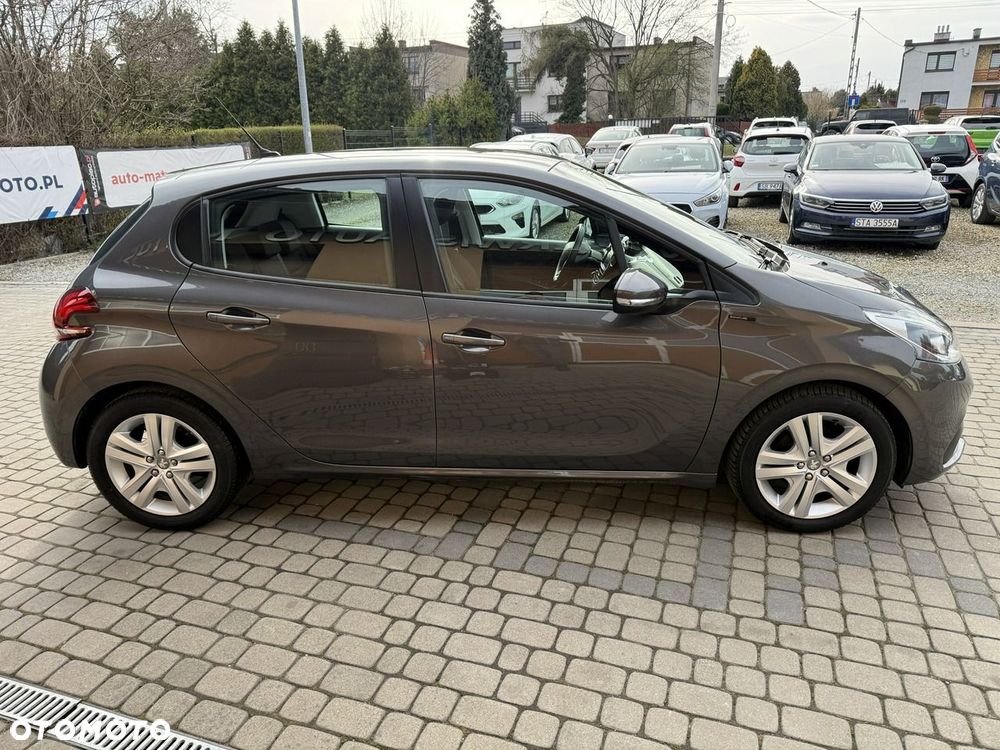 Peugeot 208 PureTech 82 Stop & Start Signature - 5