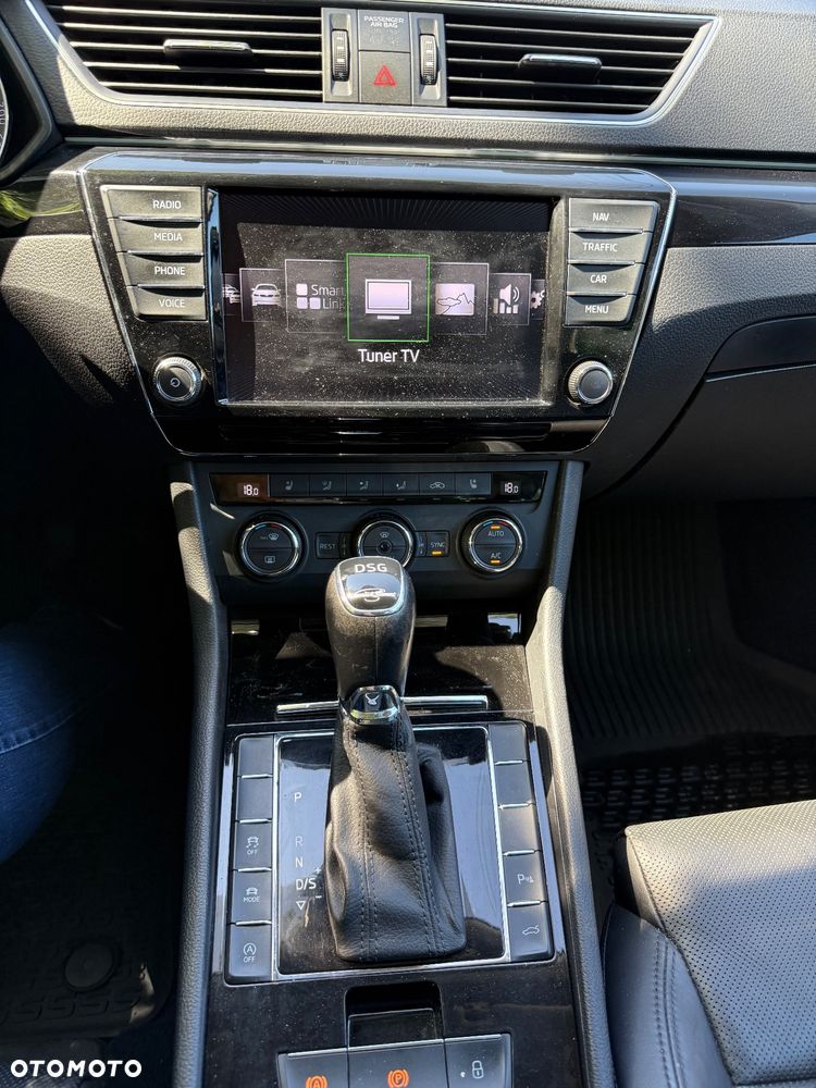 Skoda Superb 2.0 TSI L&K DSG - 23