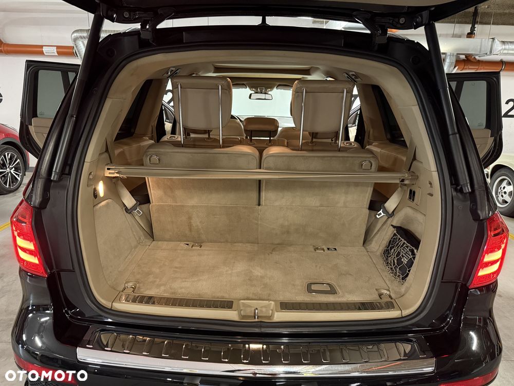 Mercedes-Benz GL - 17