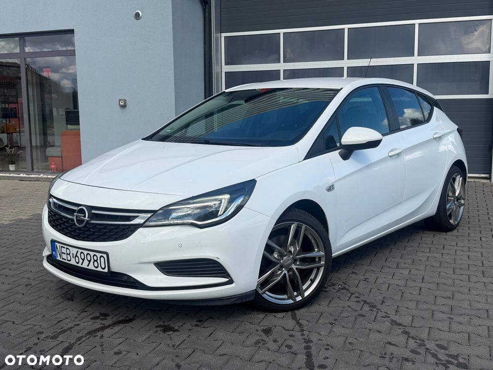 Opel Astra 1.6 CDTI Dynamic - 1