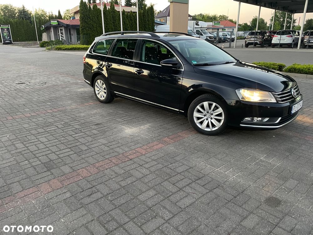 Volkswagen Passat 2.0 TDI DPF BlueMotion Technology Comfortline - 9