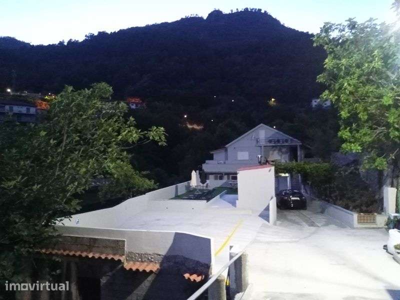 Propriedade no Geres/atividade Alojamento Local - Grande imagem: 4/5