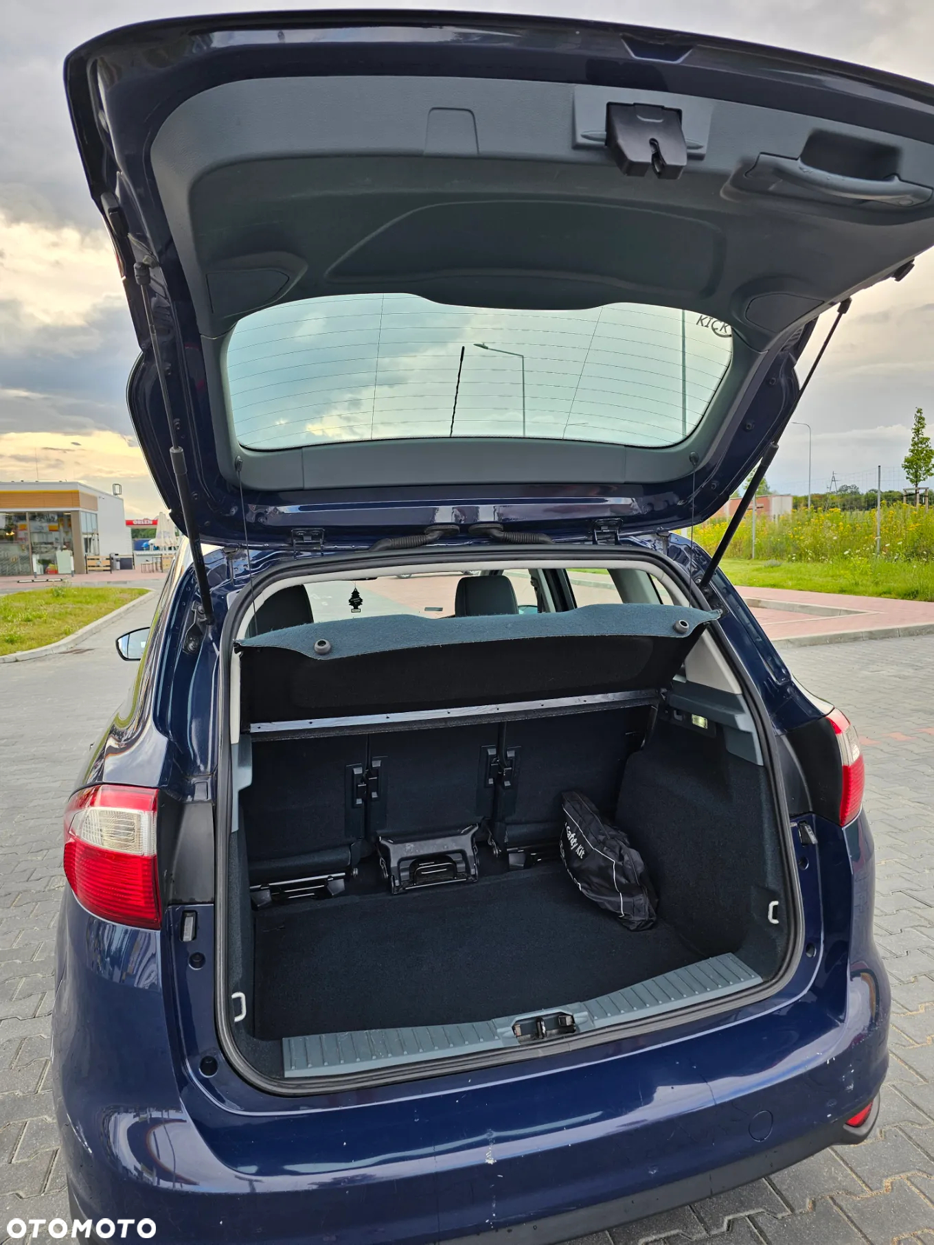 Ford C-MAX - 12
