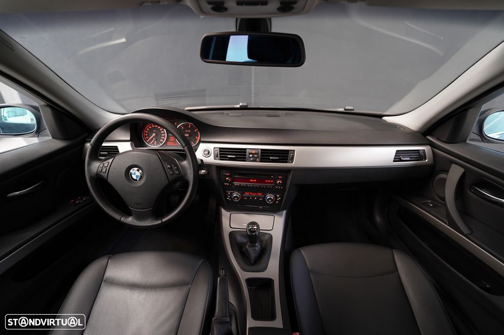 BMW 320 d - 8