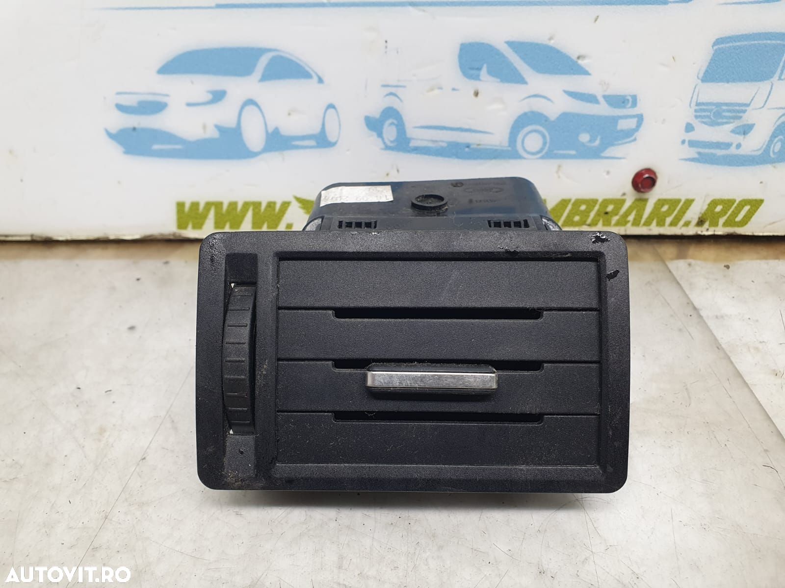 Grila ventilatie bord 3m51-r018b09-agw Ford Kuga 1 [2008 - 2013] - 1