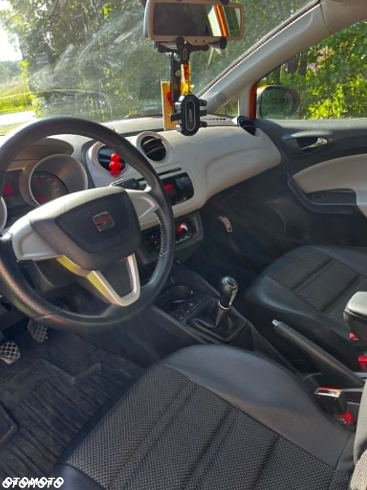 Seat Ibiza SC 1.6 16V Sport - 19