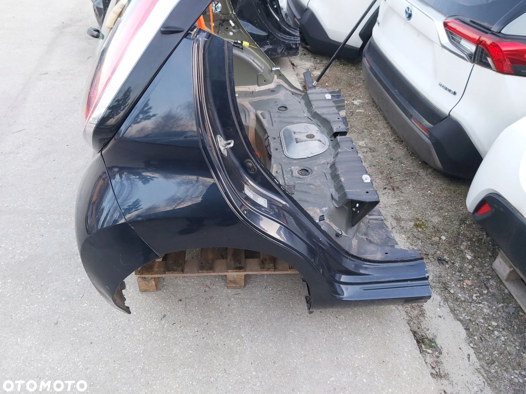 Toyota AYGO II pas tylny podłoga błotnik tył lewy - 5