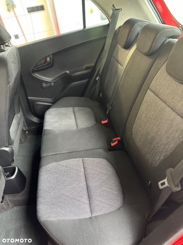 Kia Picanto 1.0 L - 14