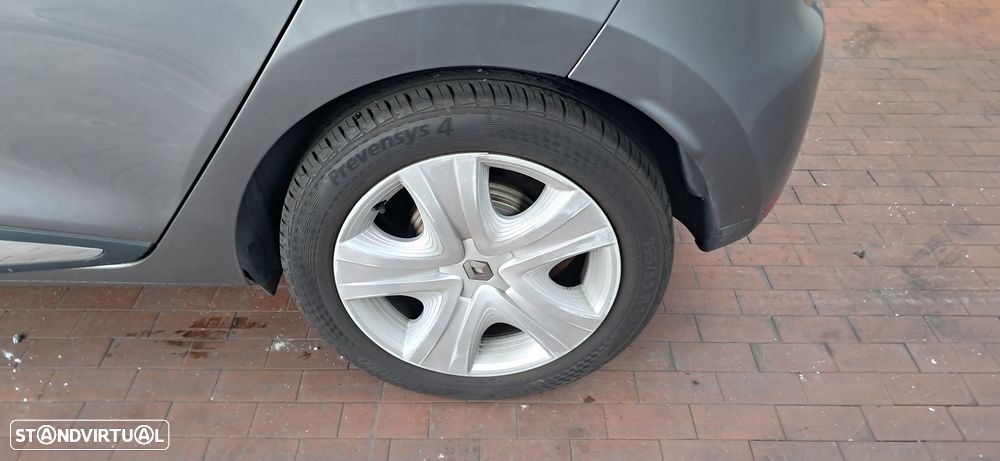 Renault Clio 1.5 dCi Zen - 3