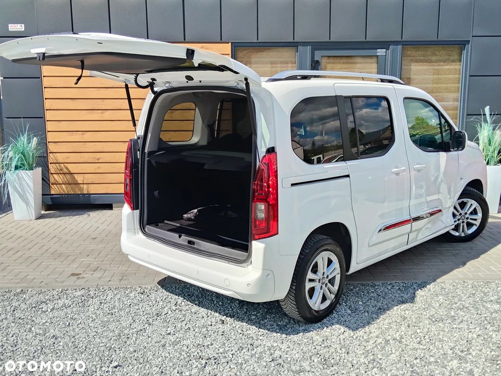 Toyota Proace City Verso 1.2 Turbo L1 Team Deutschland - 20