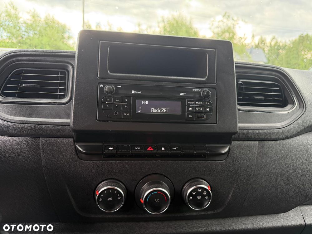 Renault MASTER / L2H2 / 2.3D / NOWE OPONY / KAMERA / ZADBANY / FV23% / - 16