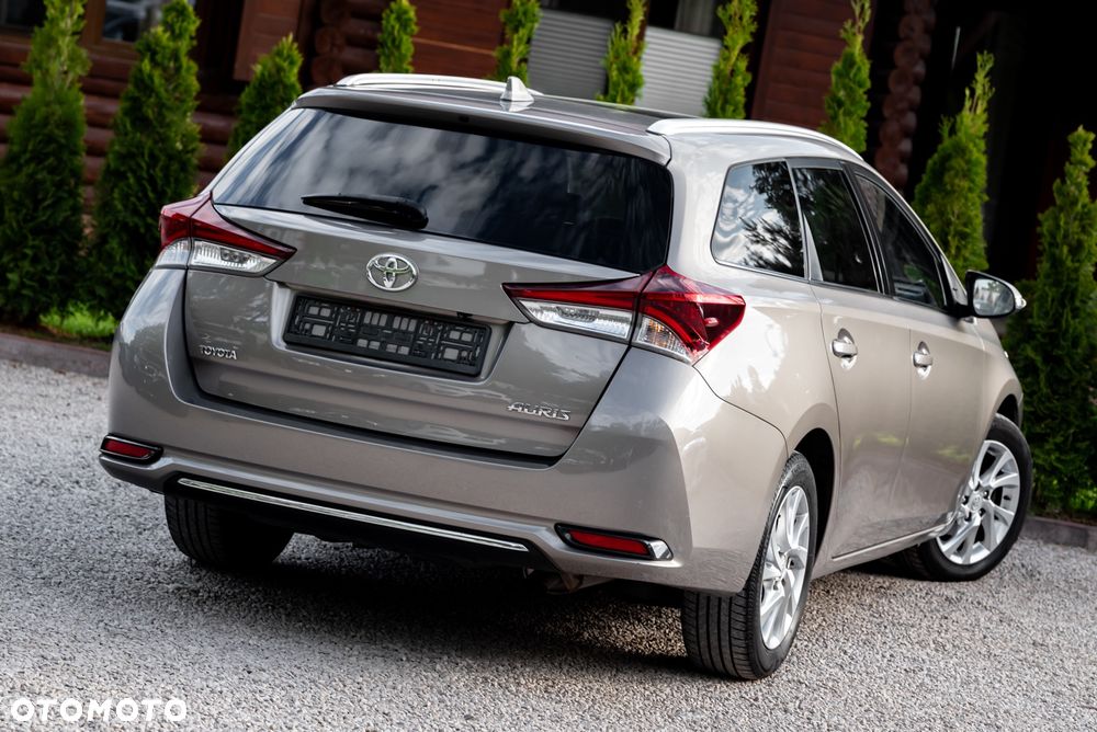 Toyota Auris 1.6 D-4D Comfort - 12